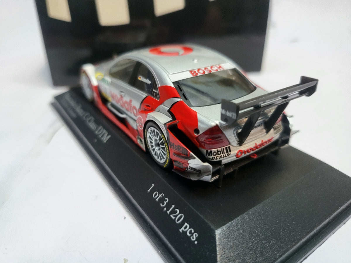 Minichamps Mercedes C-Class DTM 2004 Bernd Schneider #1 - 1:43