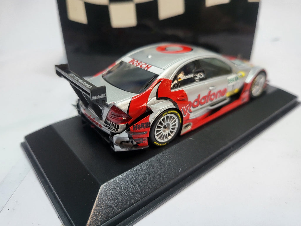 Minichamps Mercedes C-Class DTM 2004 Bernd Schneider #1 - 1:43