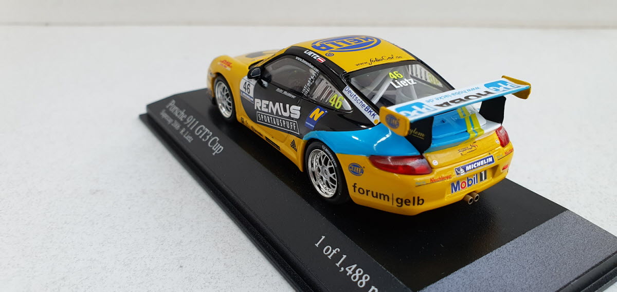 Minichamps Porsche 911 GT3 Cup Supercup 2006 R. Leitz #46 Remus - Schaal 1:43