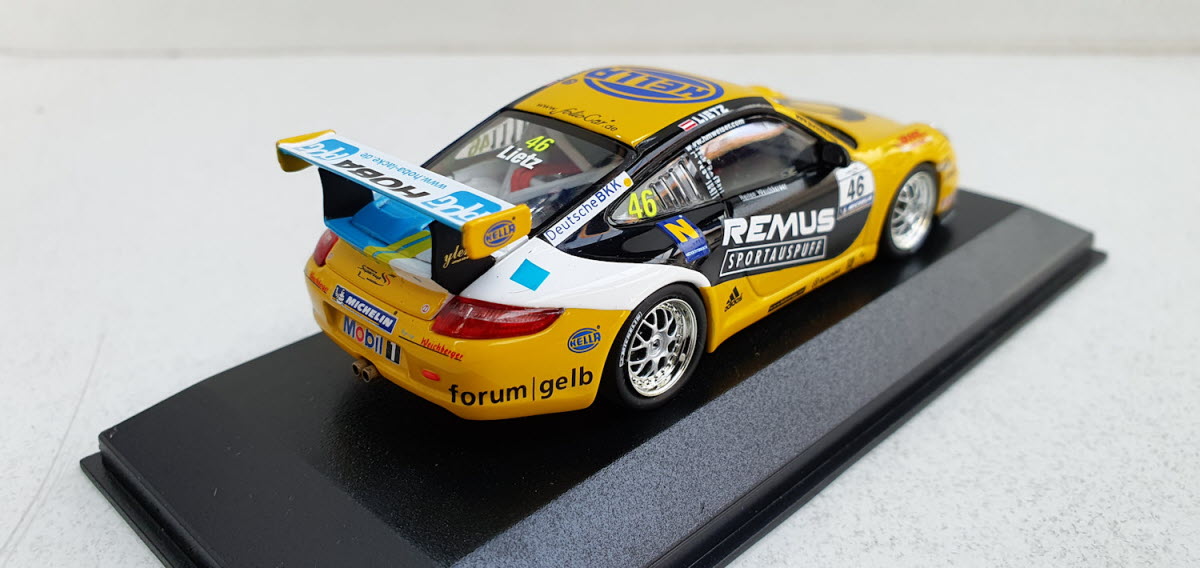 Minichamps Porsche 911 GT3 Cup Supercup 2006 R. Leitz #46 Remus - Schaal 1:43
