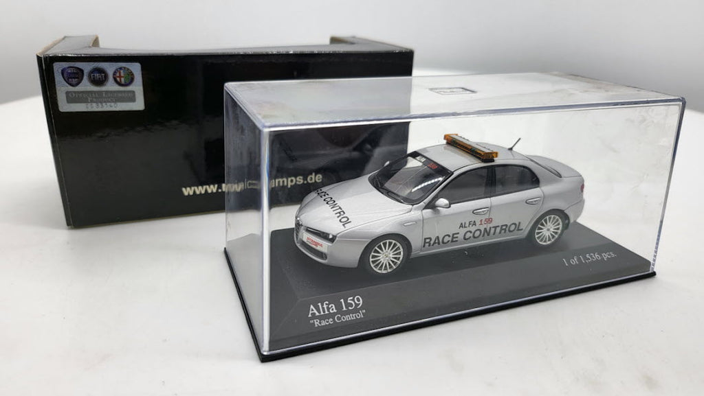 Minichamps Alfa Romeo 159 "Race Control" Grijs 2006 – 1:43