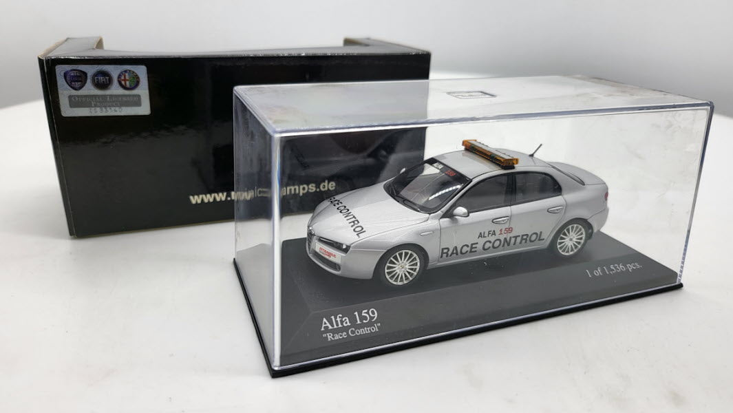 Minichamps Alfa Romeo 159 "Race Control" Grijs 2006 – 1:43