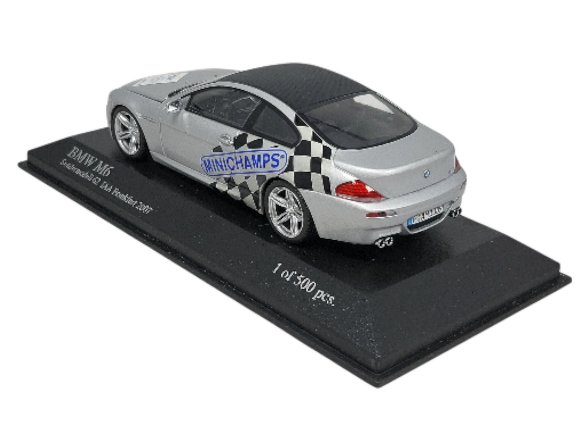 Minichamps BMW M6 Frankfurt Car Show IAA 2007 Grijs Metallic - Schaal 1:43