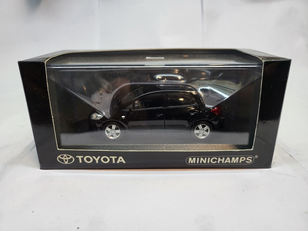 Minichamps Toyota Auris Zwart 2008 - Schaal 1:43