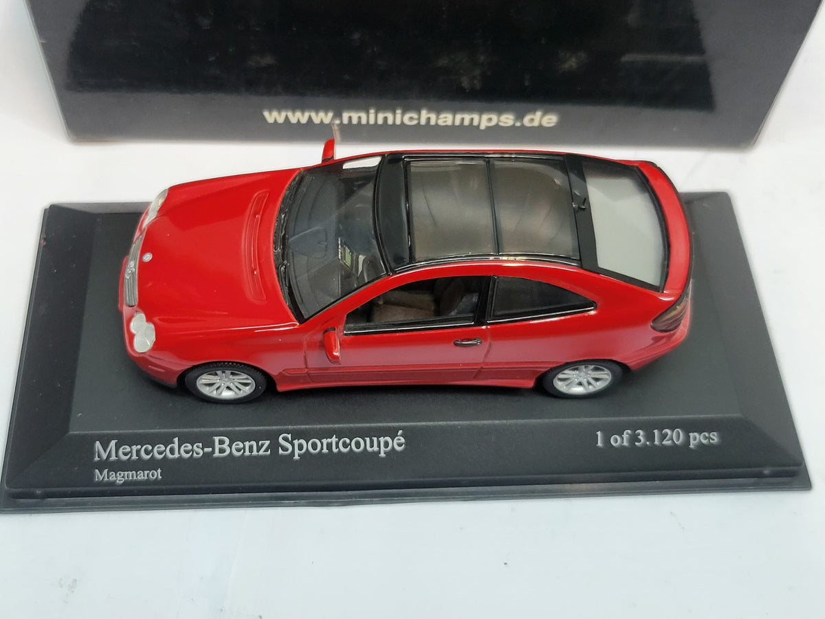 Minichamps Mercedes-Benz Sportcoupé 2001 Magma Rood - 1:43