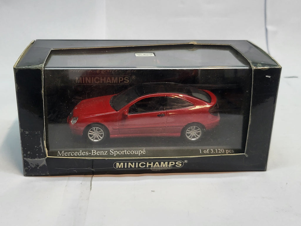 Minichamps Mercedes-Benz Sportcoupé 2001 Magma Rood - 1:43