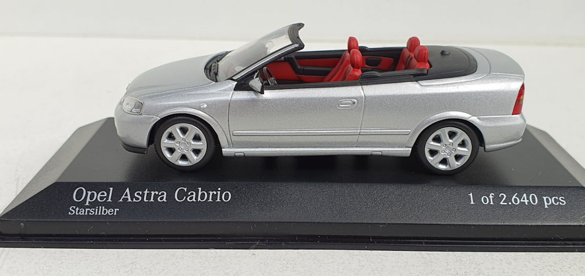 Minichamps Opel Astra Cabriolet Zilver 2000 - Schaal 1:43