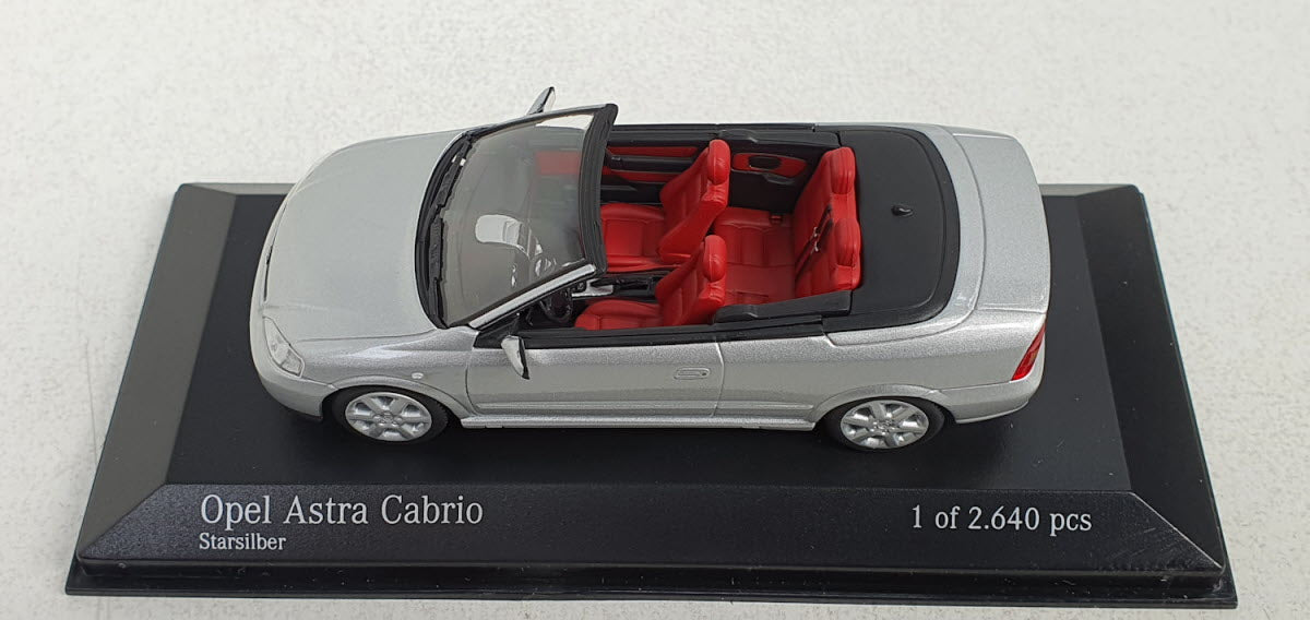 Minichamps Opel Astra Cabriolet Zilver 2000 - Schaal 1:43