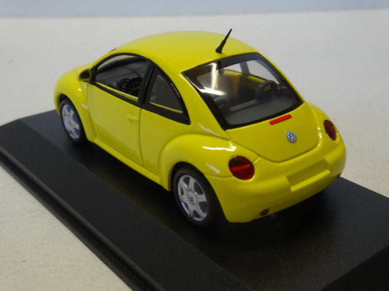 Minichamps Volkswagen New Beetle Geel 1998 - Schaal 1:43