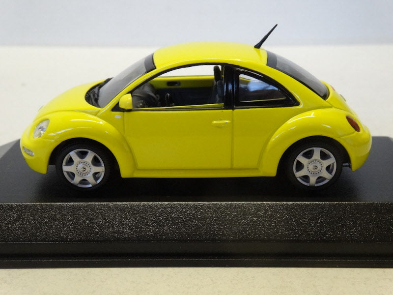 Minichamps Volkswagen New Beetle Geel 1998 - Schaal 1:43
