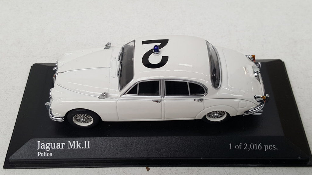 Minichamps Jaguar MK II Police Wit 1959 - Schaal 1:43