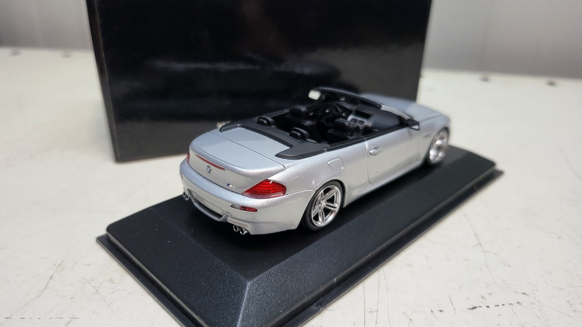 Minichamps BMW M6 Cabriolet Zilver Metallic 2006 - Schaal 1:43