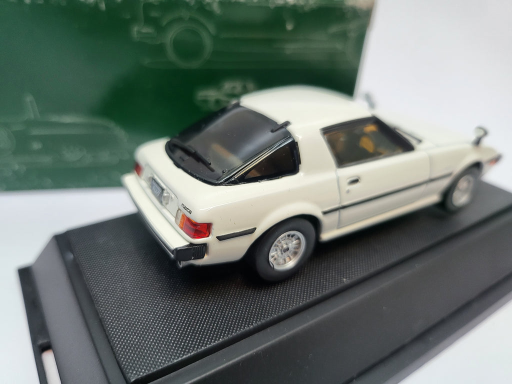 Ebbro Mazda RX7 Savanna Wit 1978 - Schaal 1:43 - Limited Edition