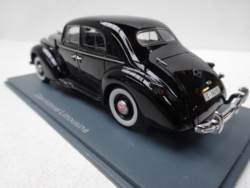 NEO Scale Models Opel Admiral Limousine Zwart 1938-1939 - Schaal 1:43