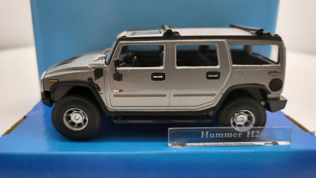 Cararama: Hummer H2 Grijs - Schaal 1:43