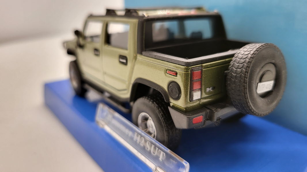 Cararama: Hummer H2 SUT Groen - Schaal 1:43