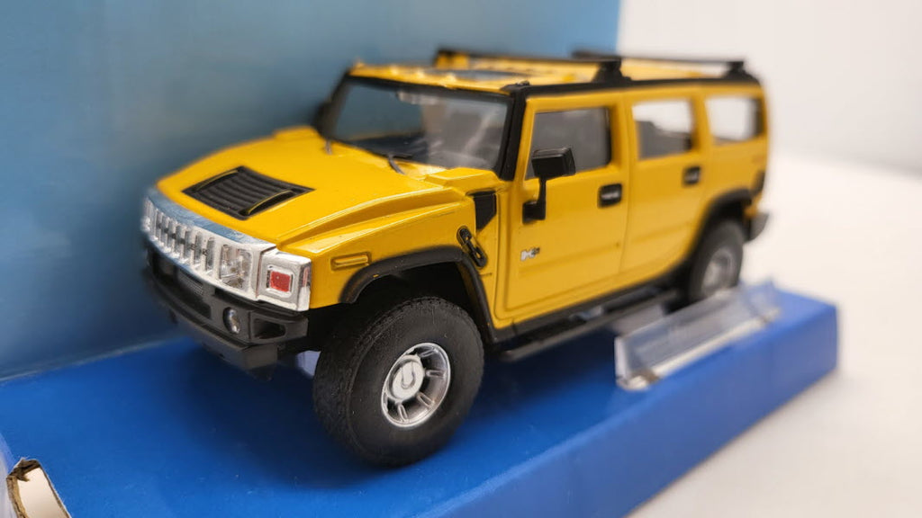 Cararama: Hummer H2 Geel - Schaal 1:43