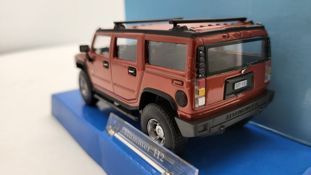 Cararama: Hummer H2 Rood - Schaal 1:43