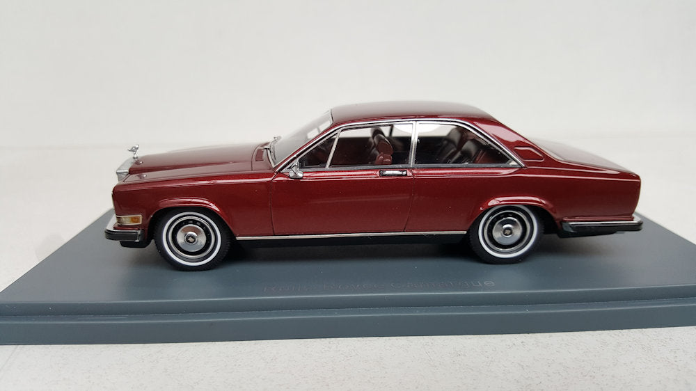 Neo Scale Models Rolls Royce Camargue Bordeaux Red - Schaal 1:43