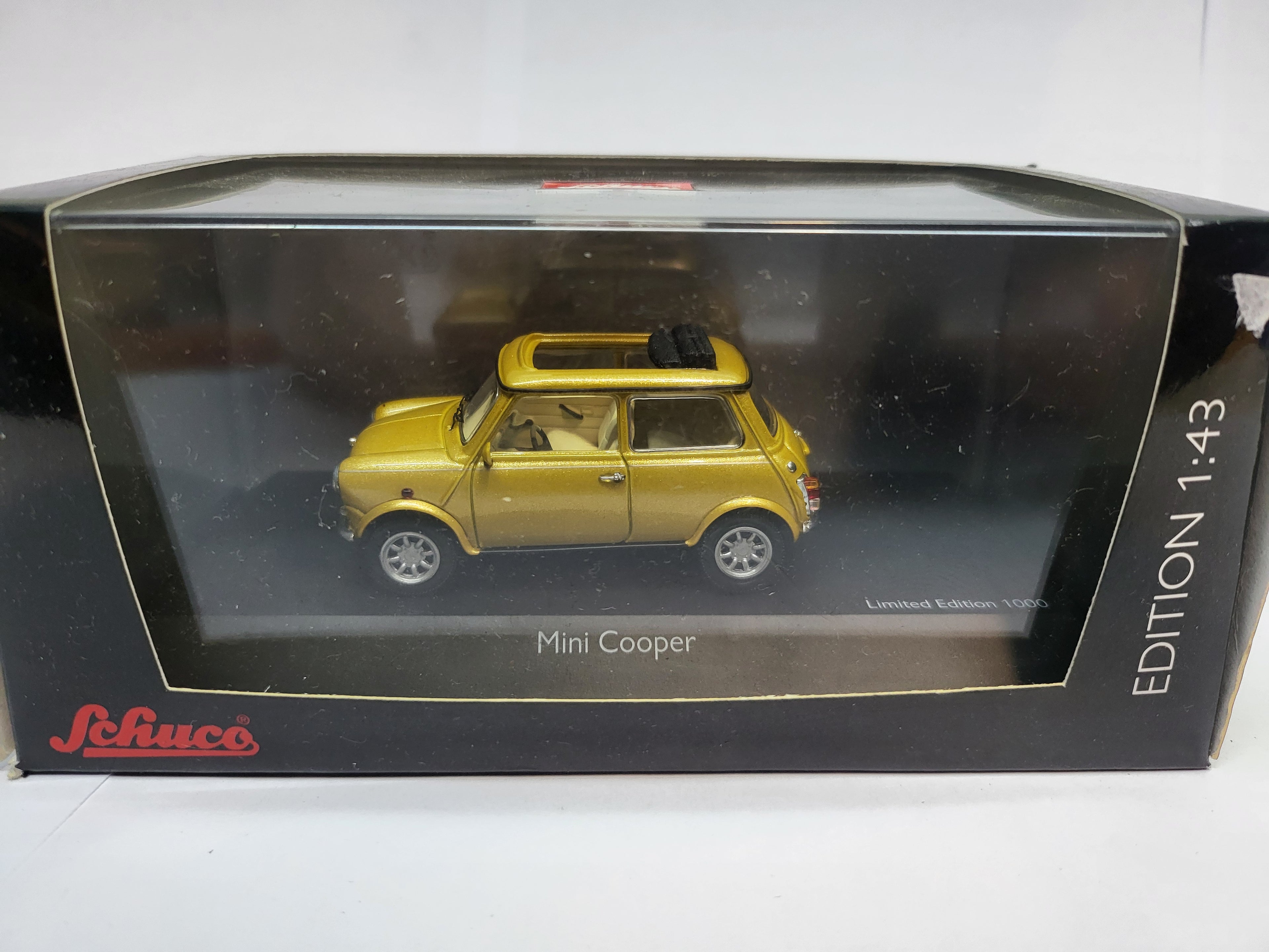 Schuco Austin Mini Cooper Gold - Schaal 1:43 - Limited Edition