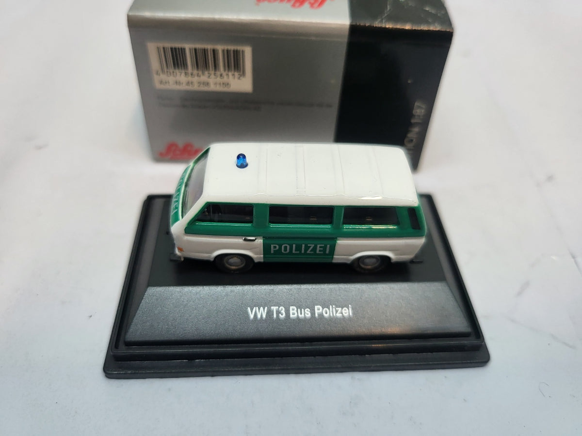 Volkswagen T3 Polizei Groen/Wit - Schuco 1:87