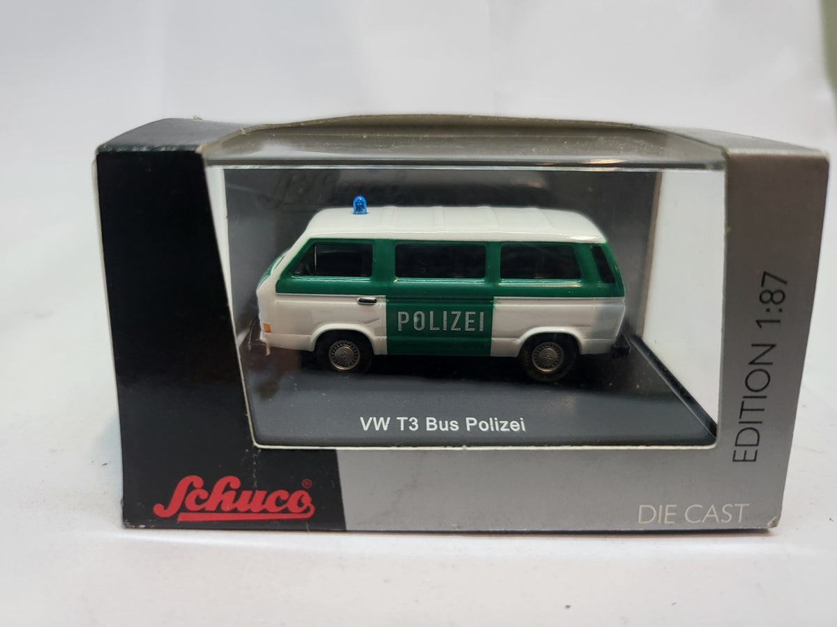 Volkswagen T3 Polizei Groen/Wit - Schuco 1:87