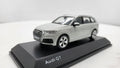 Spark: Audi Q7 Glacier White - Schaal 1:43