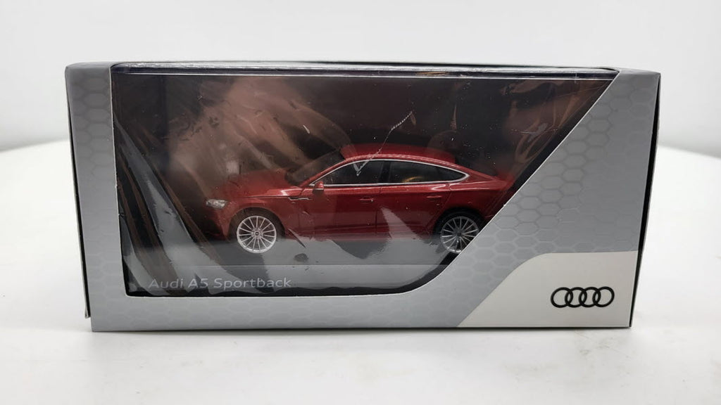 Spark: Audi A5 Sportback Matador Red - Schaal 1:43
