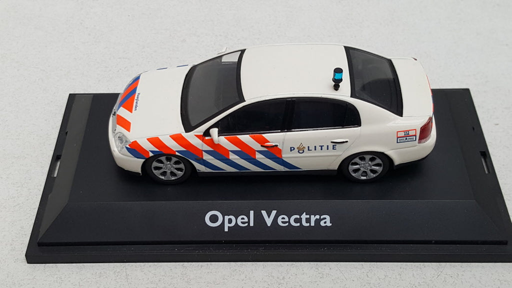 Schuco Opel Vectra Politie Haaglanden - Schaal 1:43