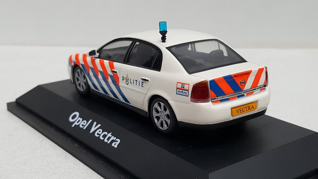 Schuco Opel Vectra Politie Haaglanden - Schaal 1:43