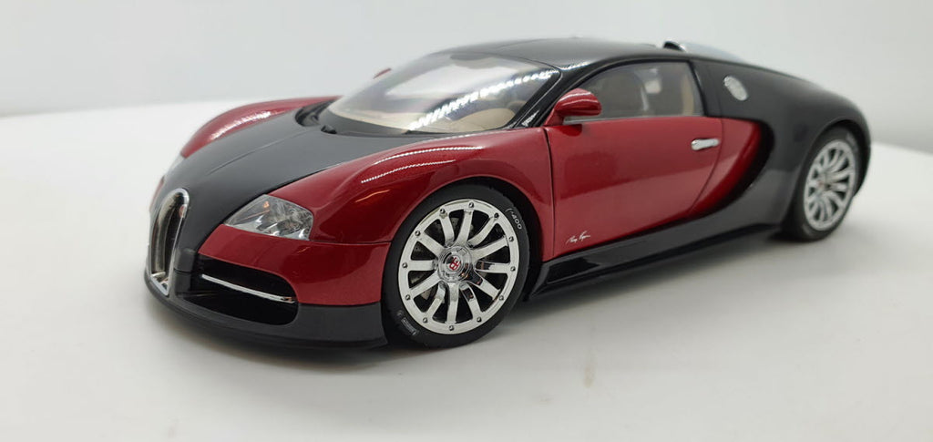 Bugatti EB 16.4 Veyron Showcar Zwart/Rood - AutoArt 1:18