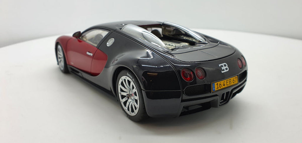 Bugatti EB 16.4 Veyron Showcar Zwart/Rood - AutoArt 1:18