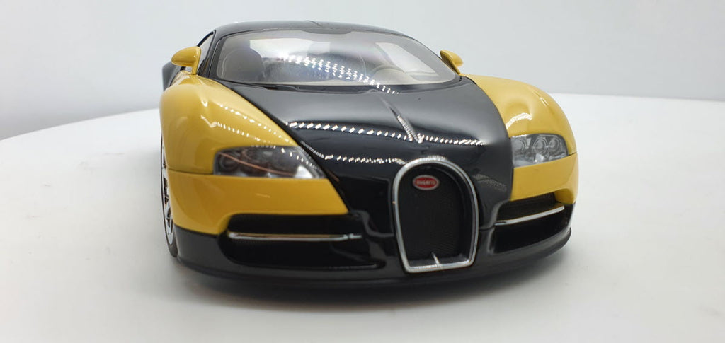 Bugatti EB 16.4 Veyron Showcar Zwart/Geel - AutoArt 1:18