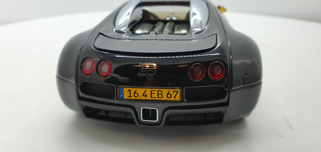 Bugatti EB 16.4 Veyron Showcar Zwart/Geel - AutoArt 1:18