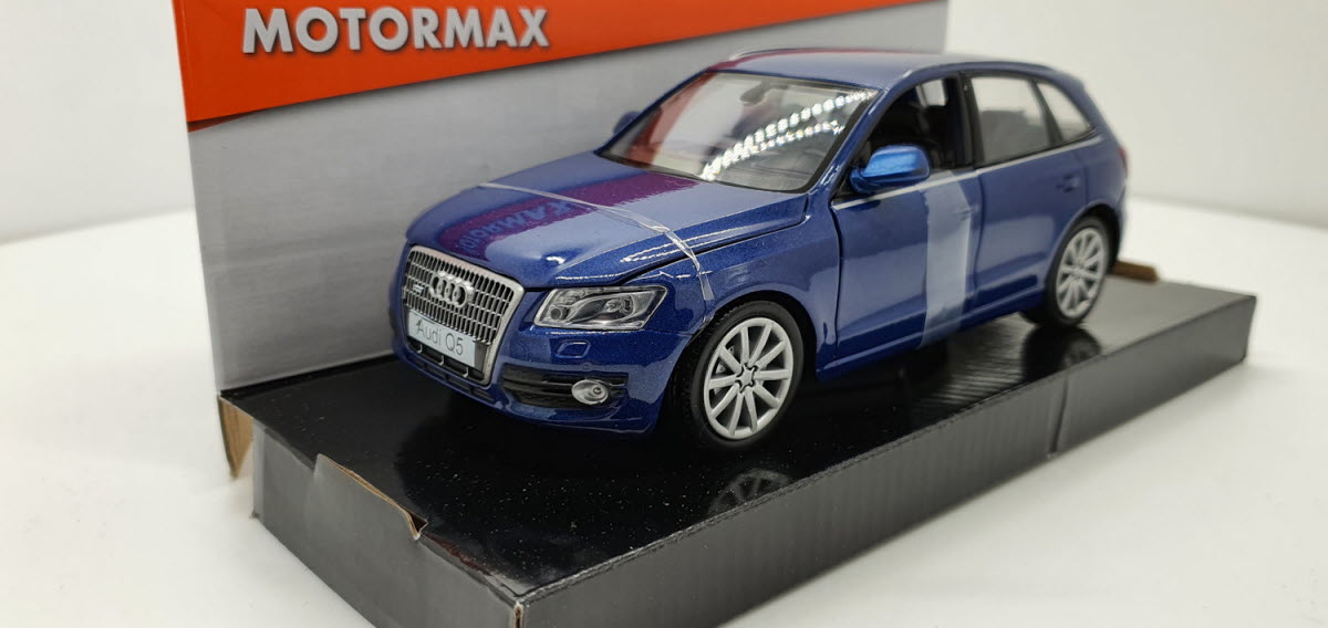 Audi Q5 Blauw 2008 MotorMax 1:24