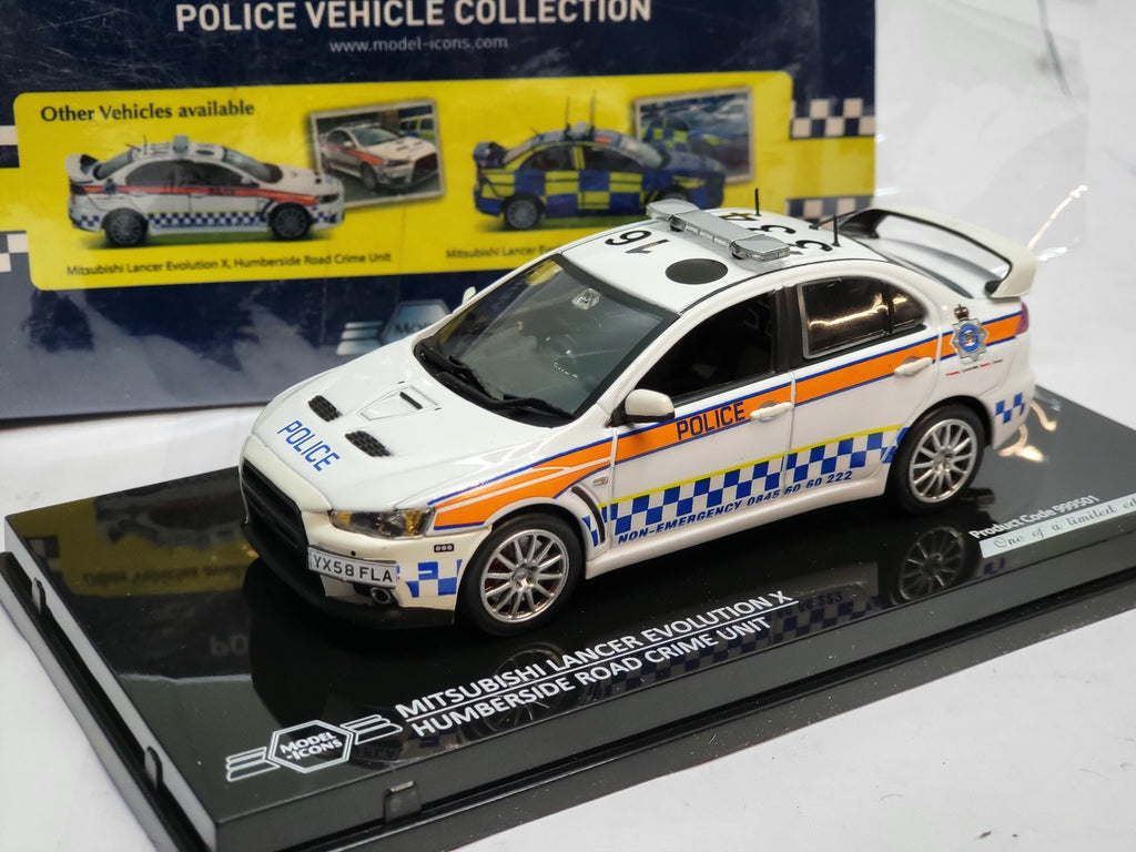 Model-Icons Mitsubishi Lancer Evolution X Police Humberside - Schaal 1:43