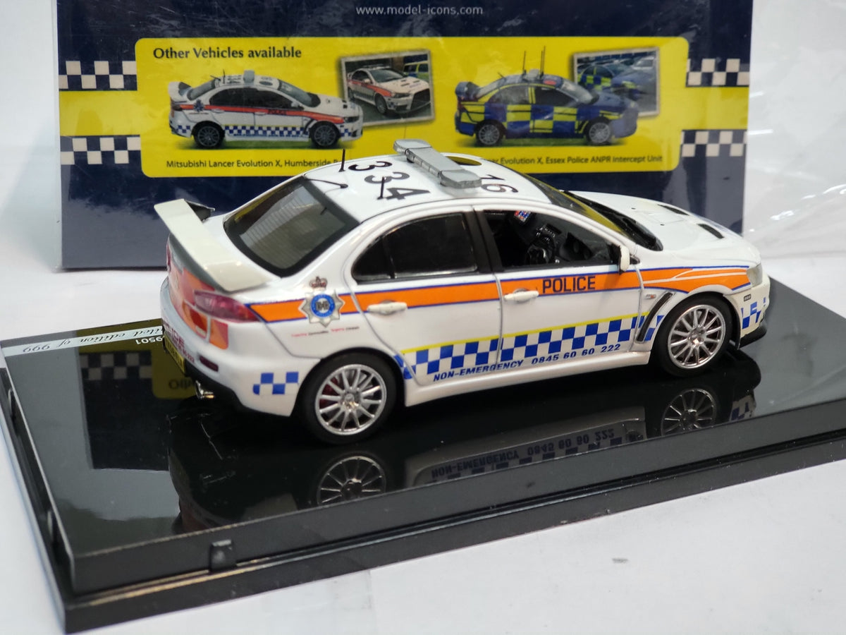 Model-Icons Mitsubishi Lancer Evolution X Police Humberside - Schaal 1:43