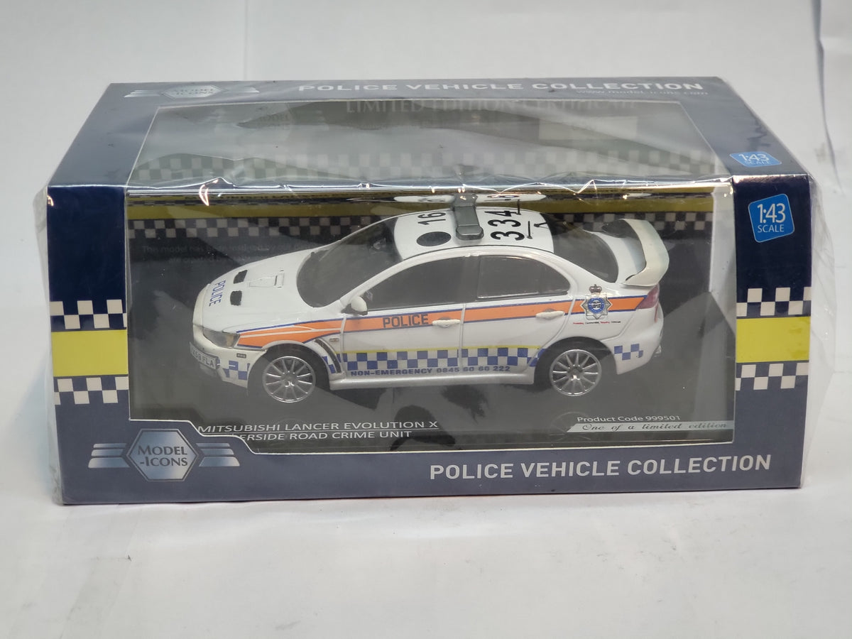 Model-Icons Mitsubishi Lancer Evolution X Police Humberside - Schaal 1:43