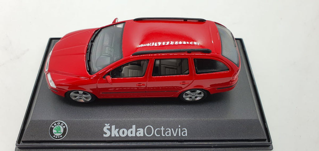Abrex Skoda Octavia Combi Rood 2004 - Schaal 1:43