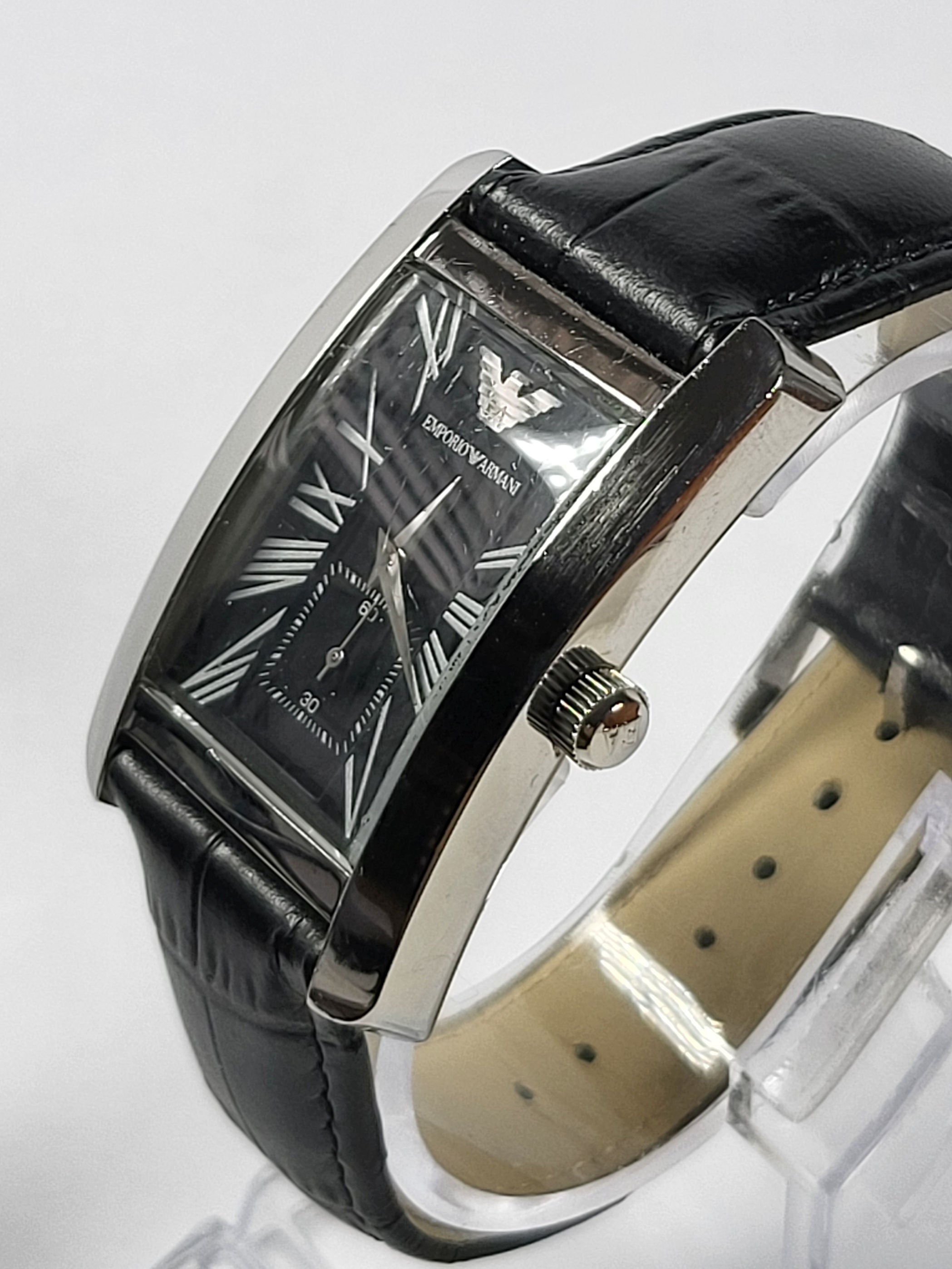Emporio Armani horloge met zwarte wijzerplaat en zwarte leren band voor heren - AR0143