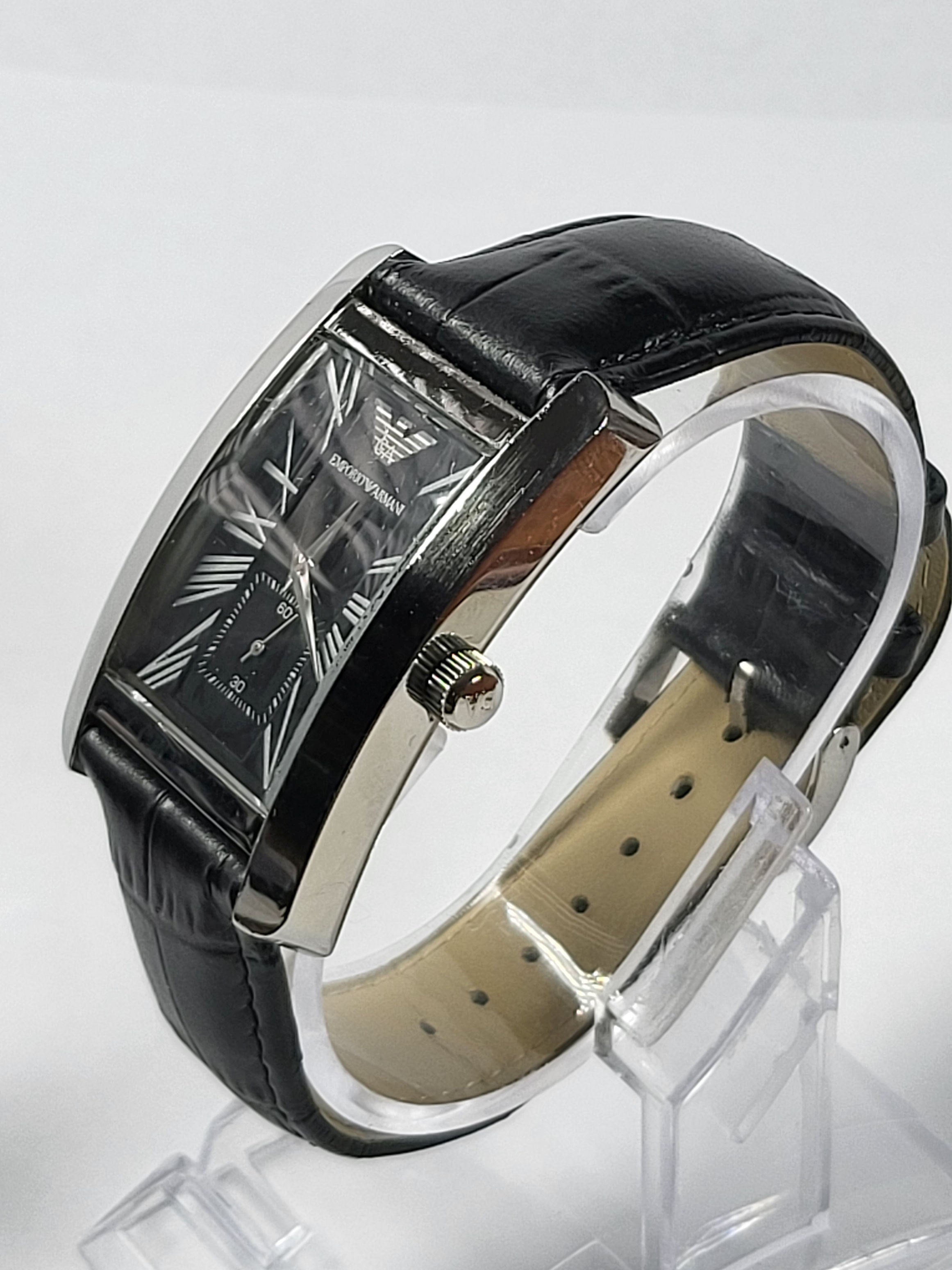 Emporio Armani horloge met zwarte wijzerplaat en zwarte leren band voor heren - AR0143
