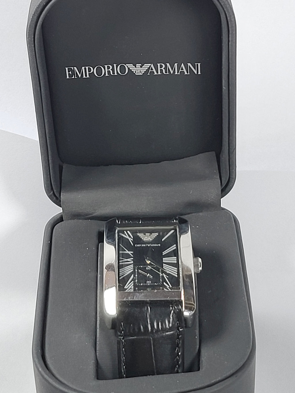 Emporio Armani horloge met zwarte wijzerplaat en zwarte leren band voor heren - AR0143