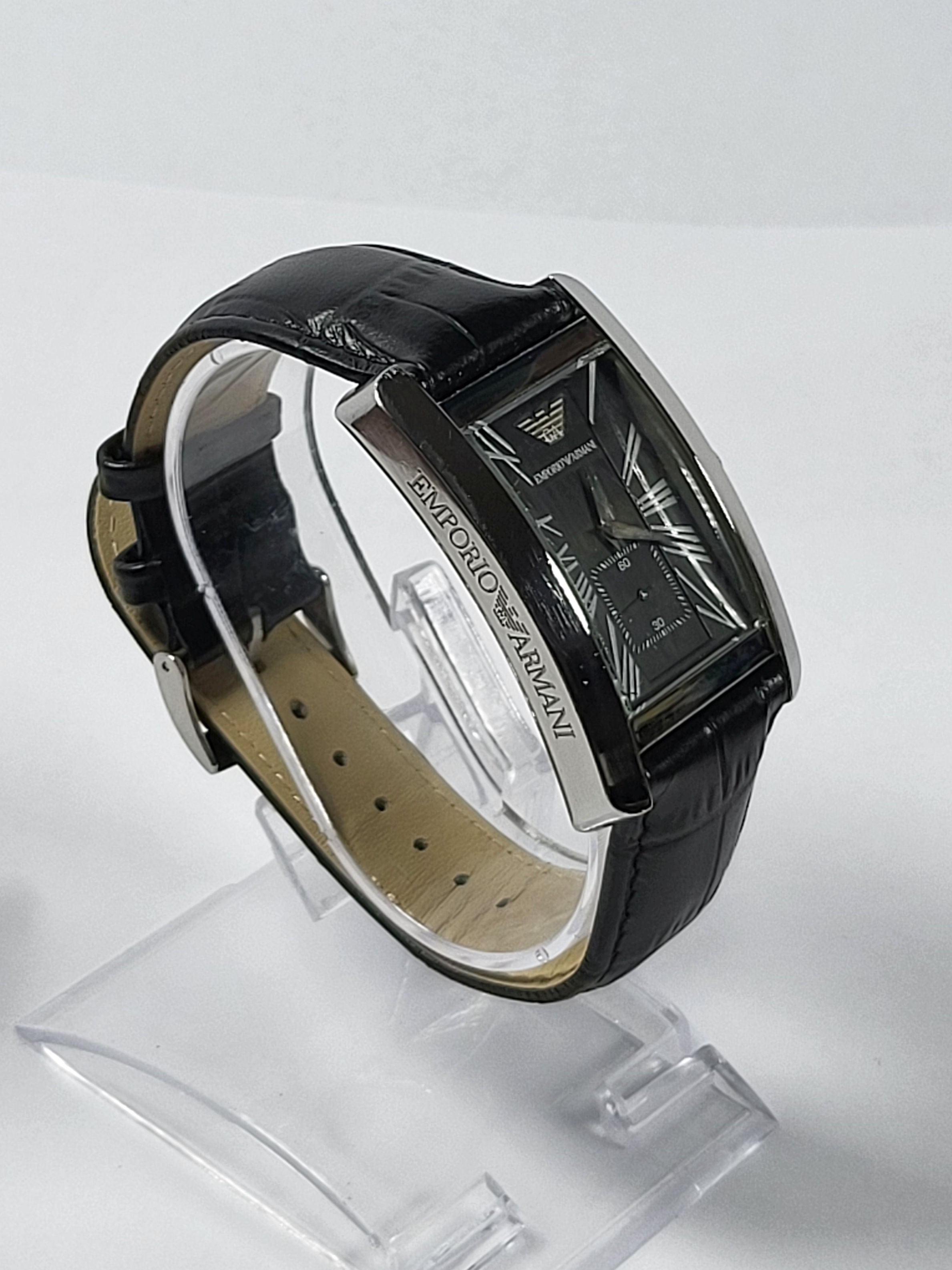 Emporio Armani horloge met zwarte wijzerplaat en zwarte leren band voor heren - AR0143