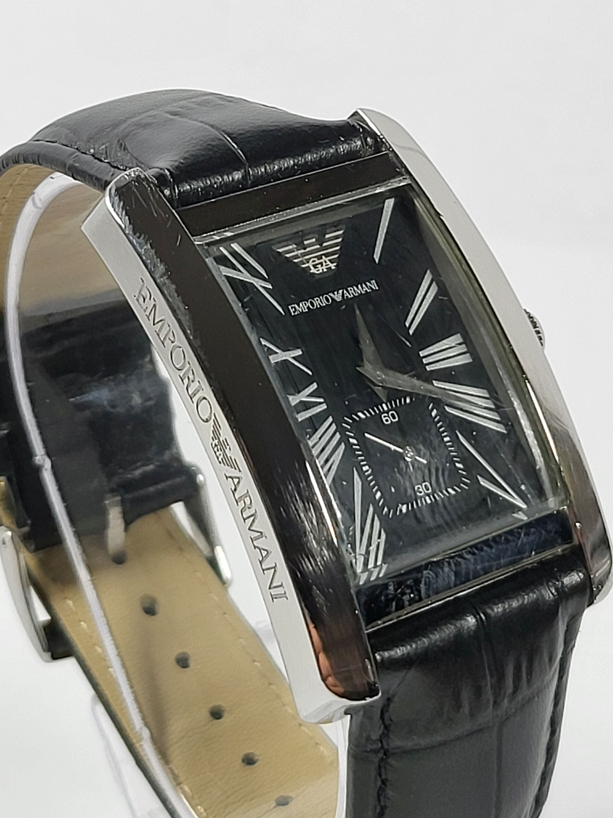 Emporio Armani horloge met zwarte wijzerplaat en zwarte leren band voor heren - AR0143