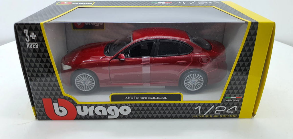 Bburago Alfa Romeo Giulia Rood 2015 - Schaal 1:24