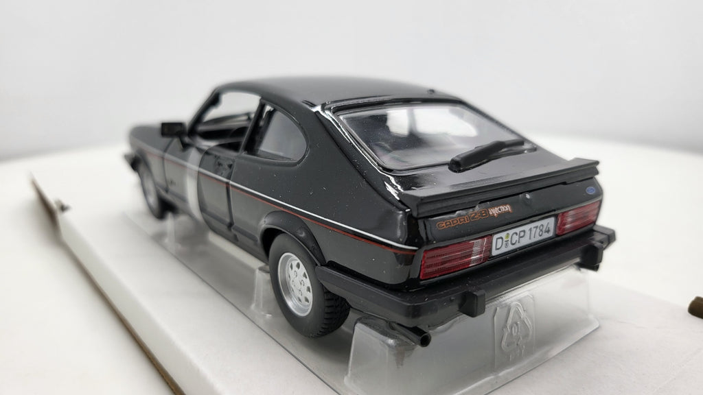 Bburago Ford Capri MK III Injection Zwart 1982 - Schaal 1:24