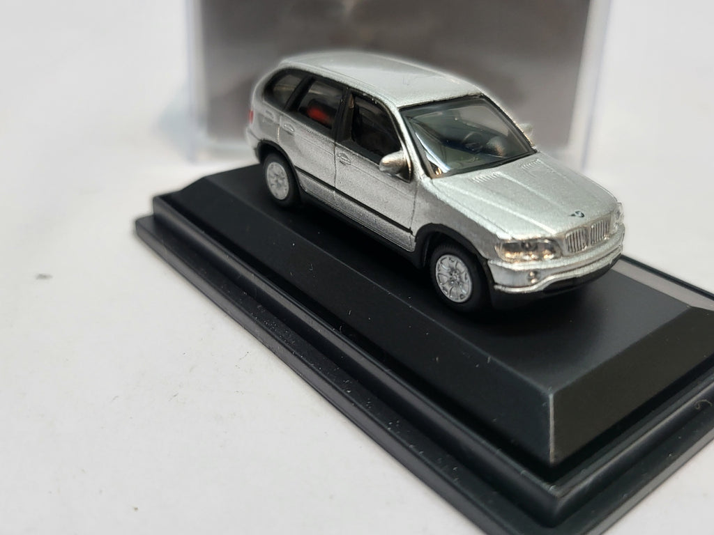BMW X5 Zilver Metallic 2002 - Schuco 1:87