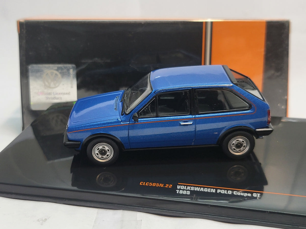 IXO Models Volkswagen Polo Coupé GT 1985 Blauw Metallic - 1:43
