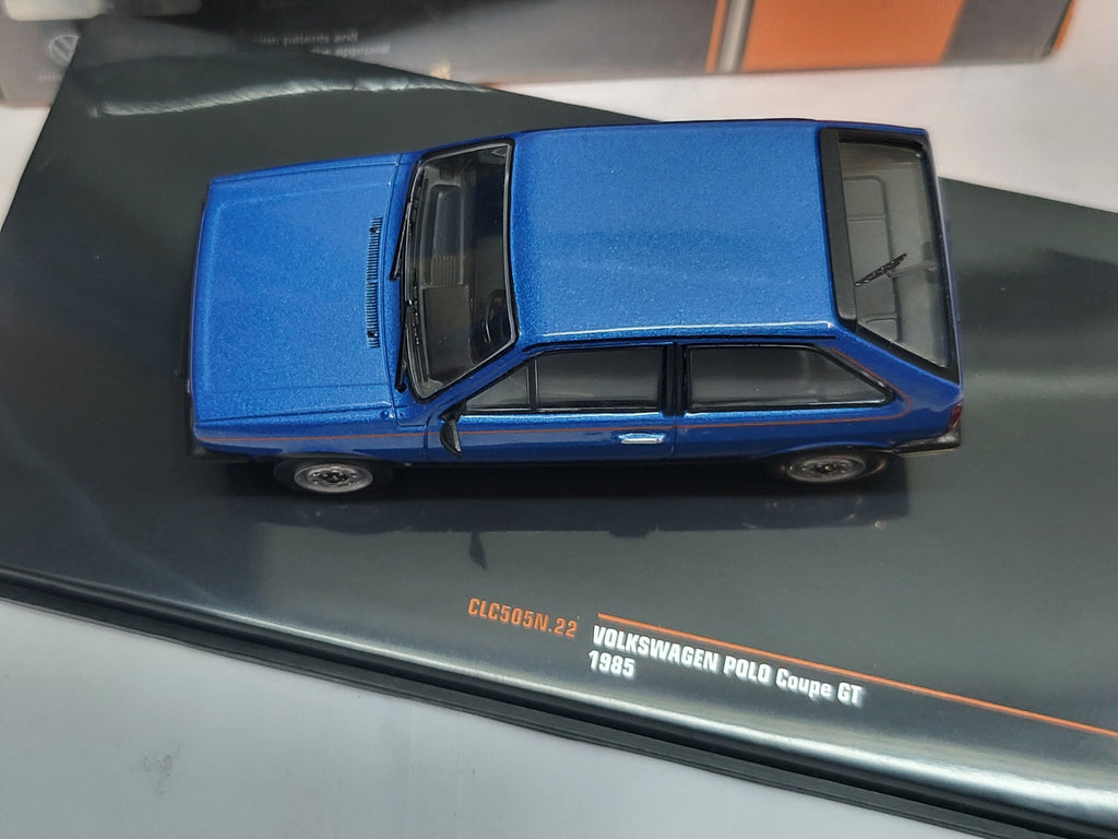 IXO Models Volkswagen Polo Coupé GT 1985 Blauw Metallic - 1:43