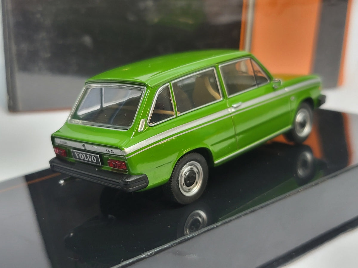IXO Models Volvo 66 Kombi 1975 Groen - 1:43